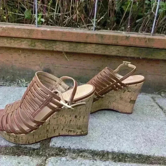 Franco sarto tan woven 4" wedge heels size 6.5 - Picture 3 of 5